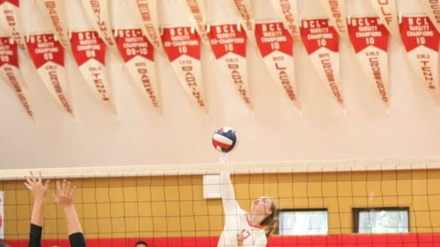 University SFHS volleyball general shot